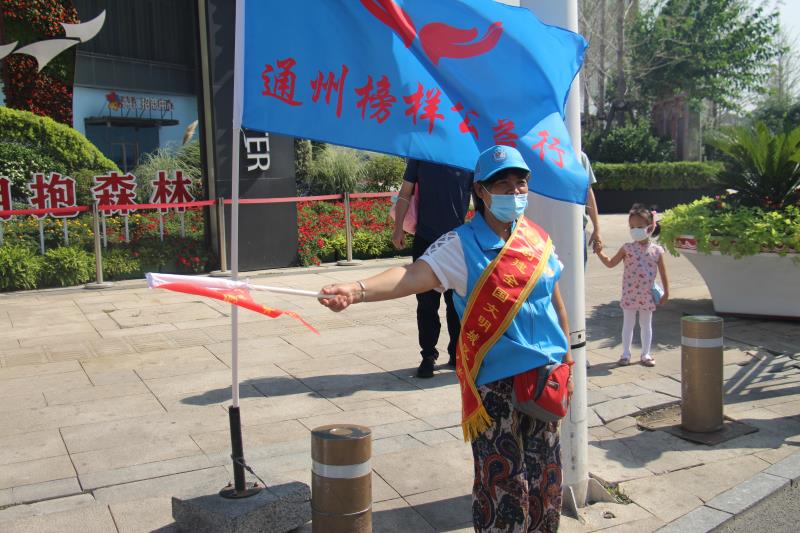 <strong>可以免费看操逼视频</strong>